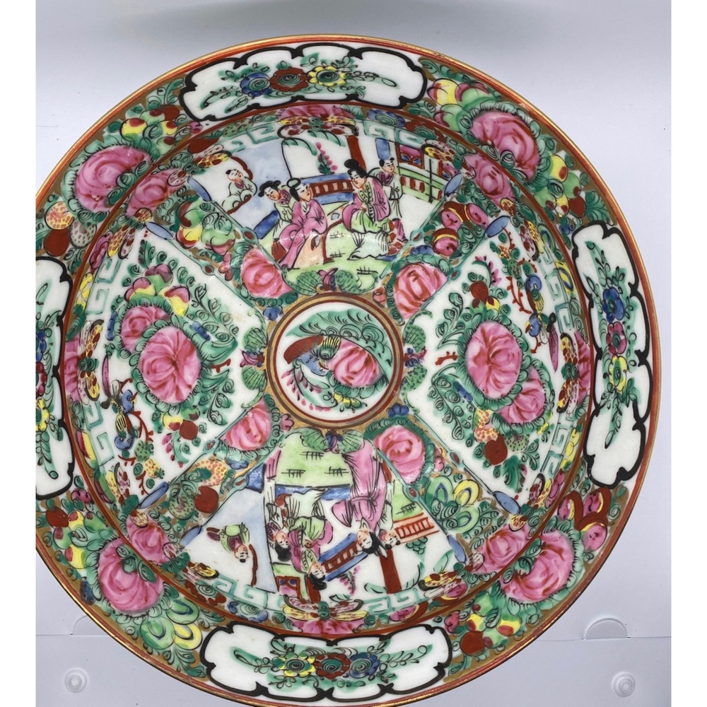 Vintage Chinese Hand Painted Rose Medallion Bowl